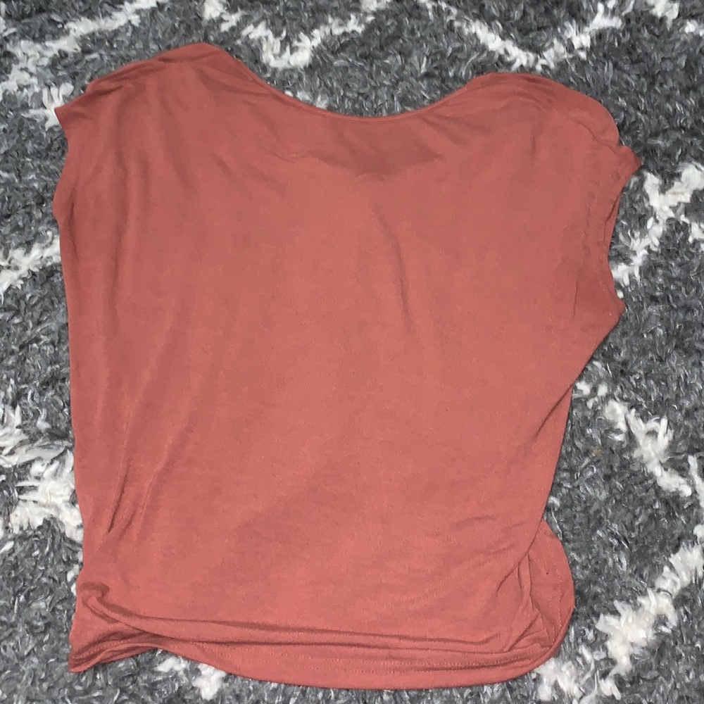 Open back t shirt🌸